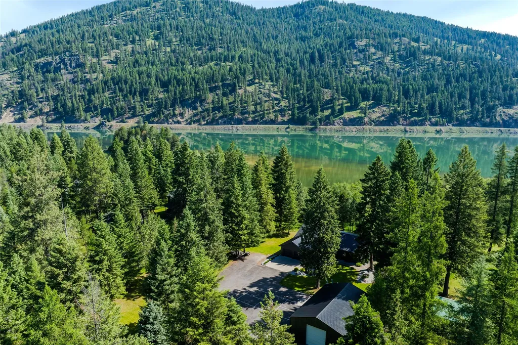 25 Riverfront Drive S Trout Creek MT 59874