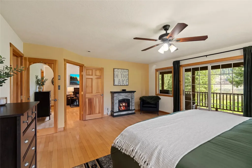 25 Riverfront Drive S Trout Creek MT 59874
