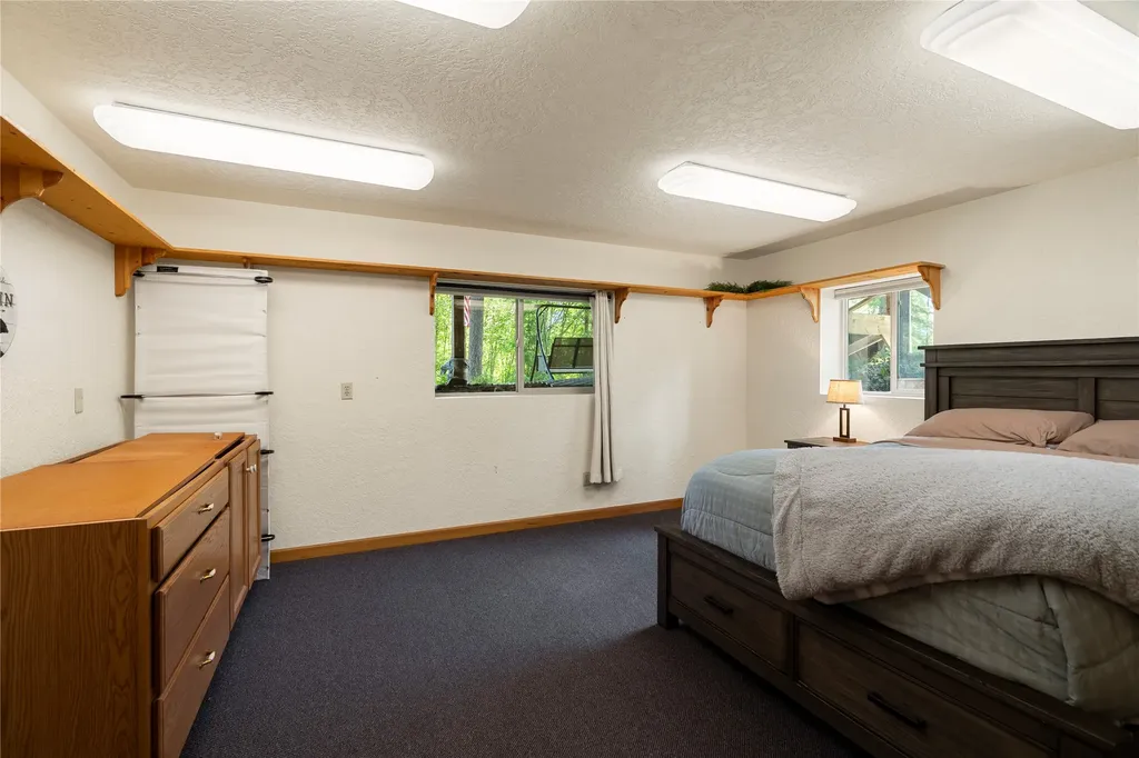 25 Riverfront Drive S Trout Creek MT 59874