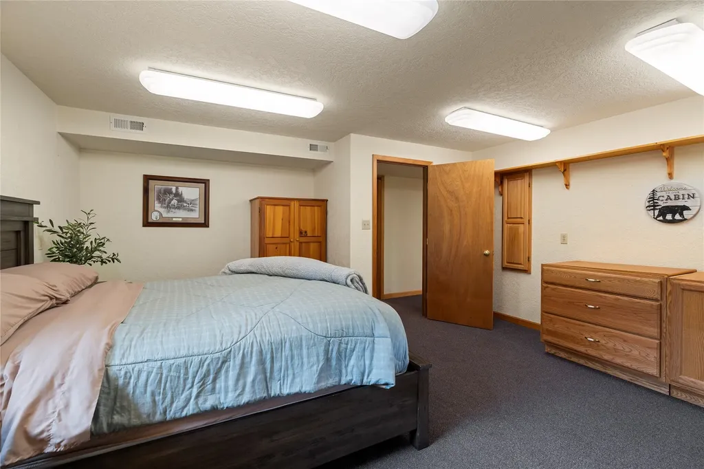 25 Riverfront Drive S Trout Creek MT 59874