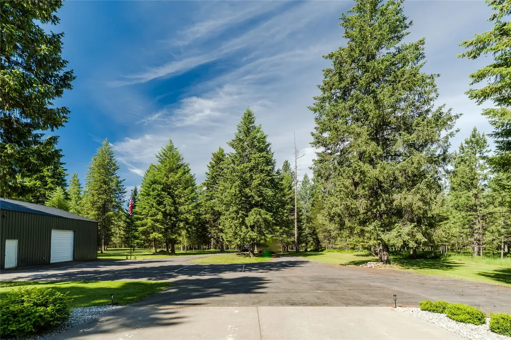 25 Riverfront Drive S Trout Creek MT 59874