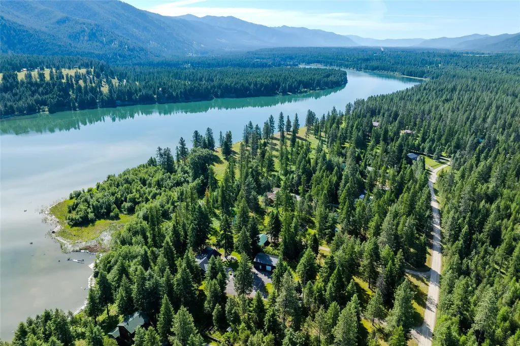 25 Riverfront Drive S Trout Creek MT 59874