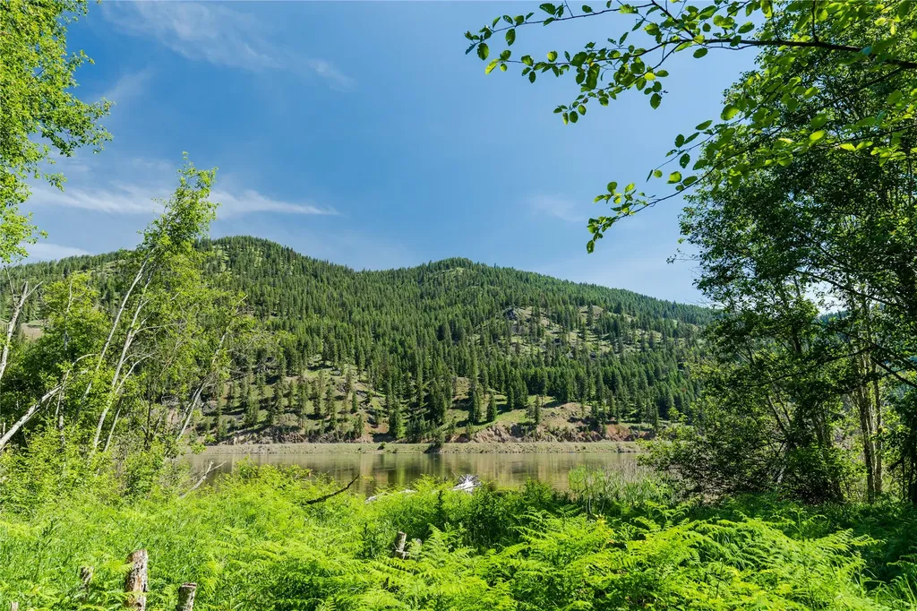 25 Riverfront Drive S Trout Creek MT 59874