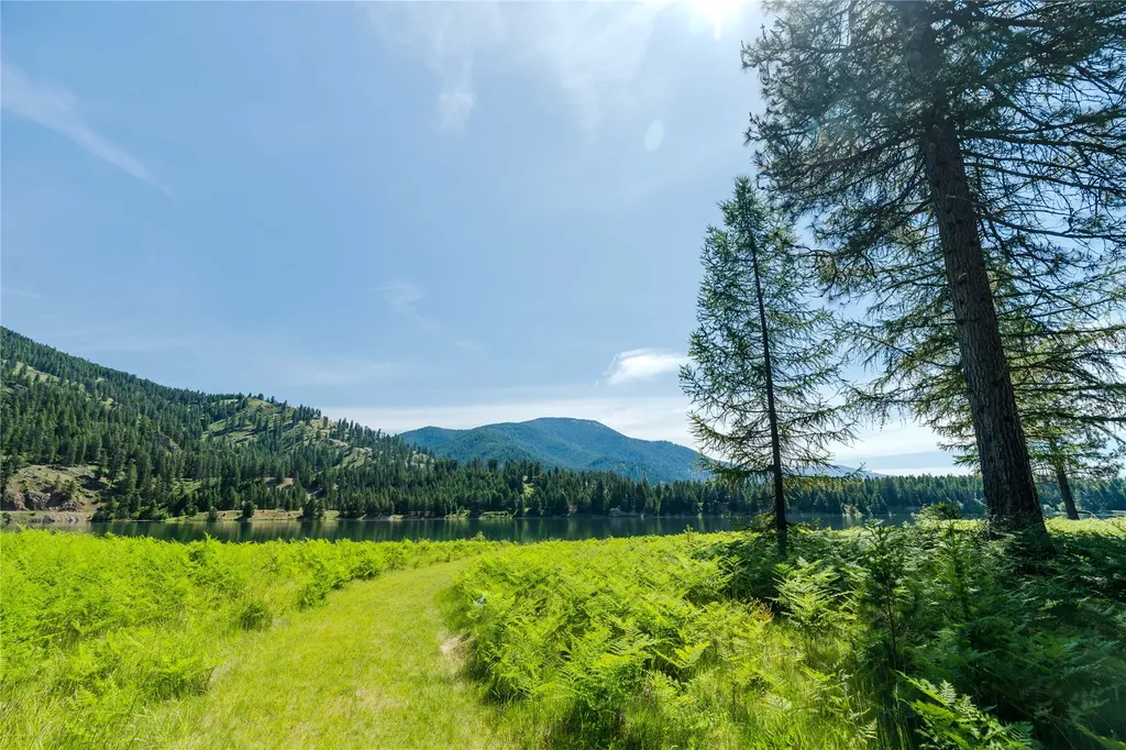 25 Riverfront Drive S Trout Creek MT 59874