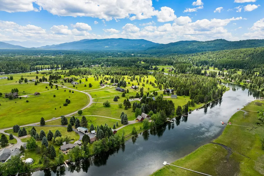 1160 Swan Horseshoe Drive Bigfork MT 59911