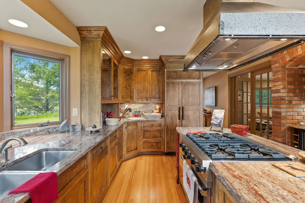 1160 Swan Horseshoe Drive Bigfork MT 59911