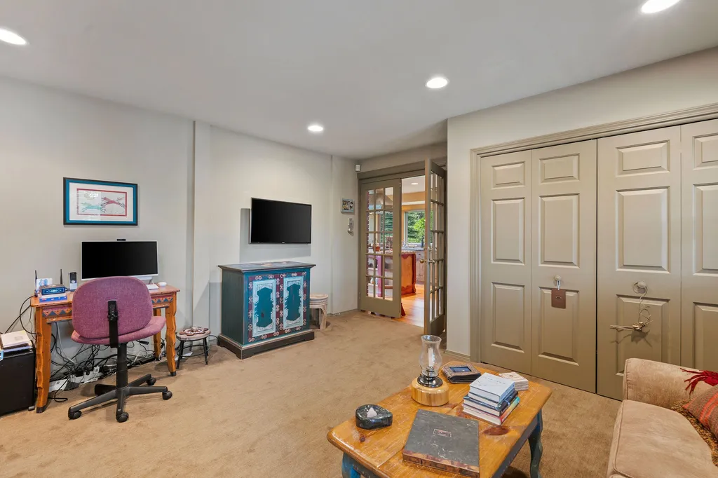 1160 Swan Horseshoe Drive Bigfork MT 59911