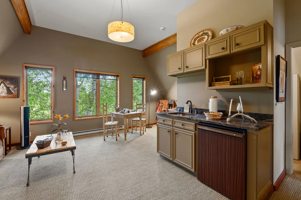 1160 Swan Horseshoe Drive Bigfork MT 59911