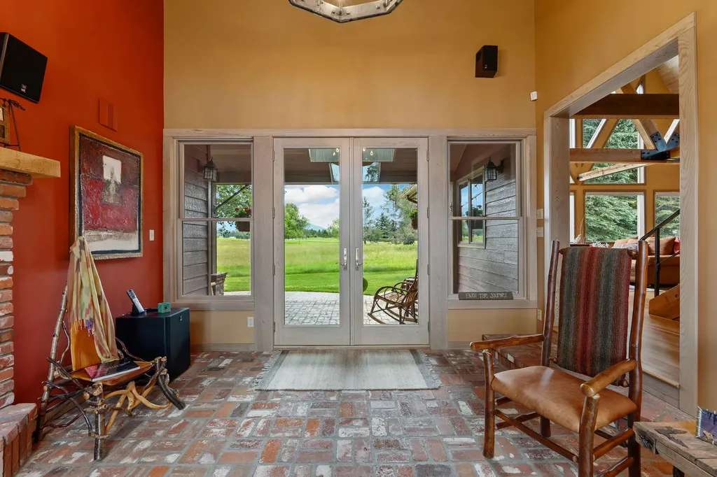 1160 Swan Horseshoe Drive Bigfork MT 59911