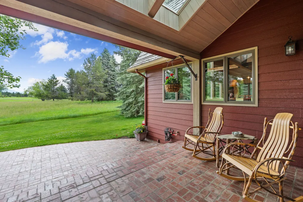 1160 Swan Horseshoe Drive Bigfork MT 59911