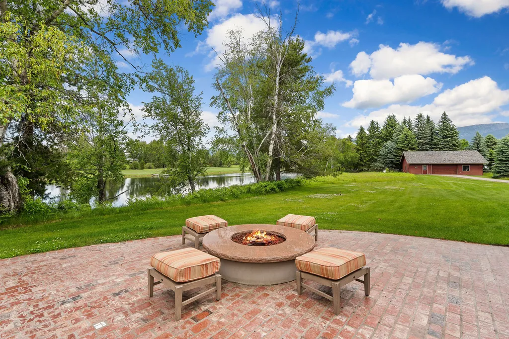 1160 Swan Horseshoe Drive Bigfork MT 59911