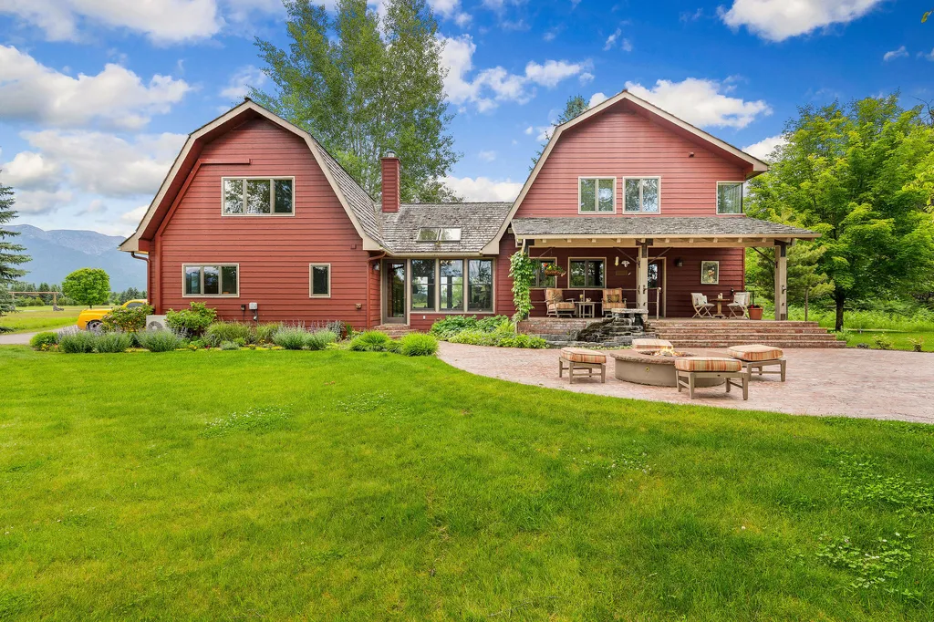 1160 Swan Horseshoe Drive Bigfork MT 59911