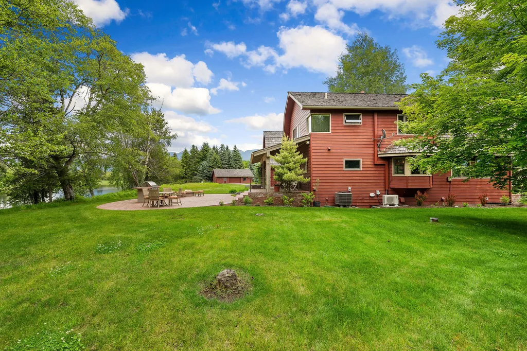 1160 Swan Horseshoe Drive Bigfork MT 59911