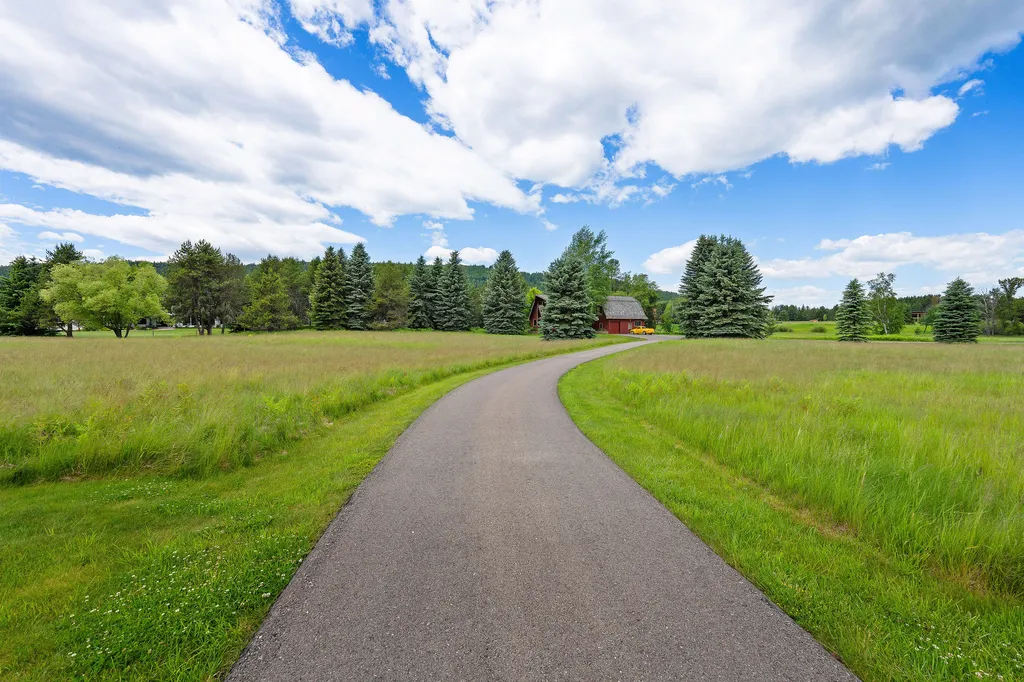 1160 Swan Horseshoe Drive Bigfork MT 59911