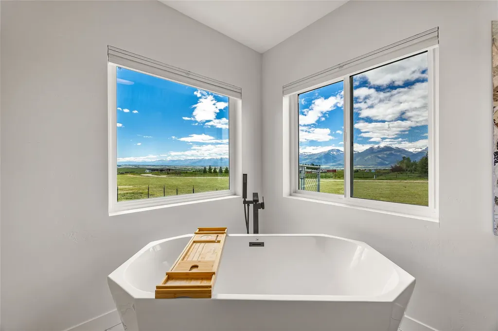 838 Diamond Ridge Loop Florence MT 59833