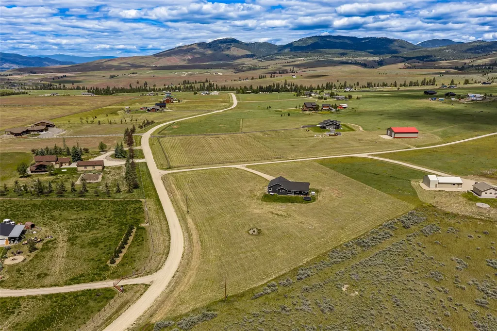 838 Diamond Ridge Loop Florence MT 59833
