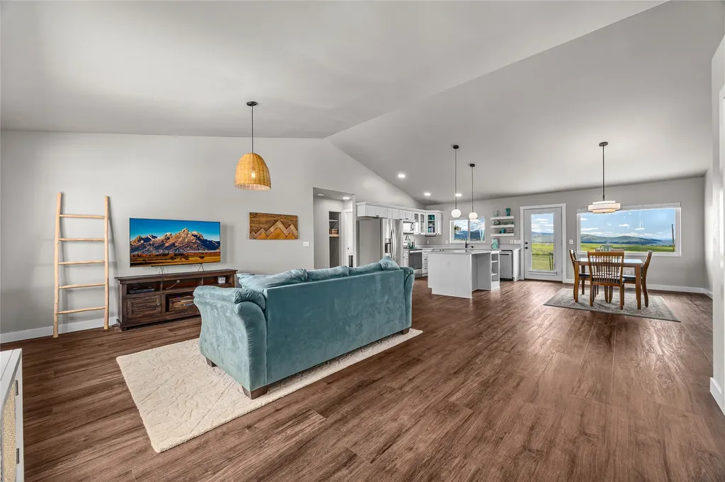 838 Diamond Ridge Loop Florence MT 59833