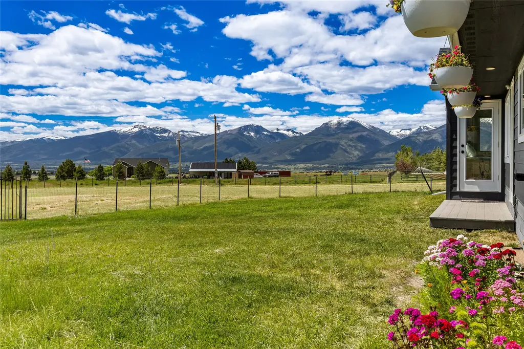 838 Diamond Ridge Loop Florence MT 59833