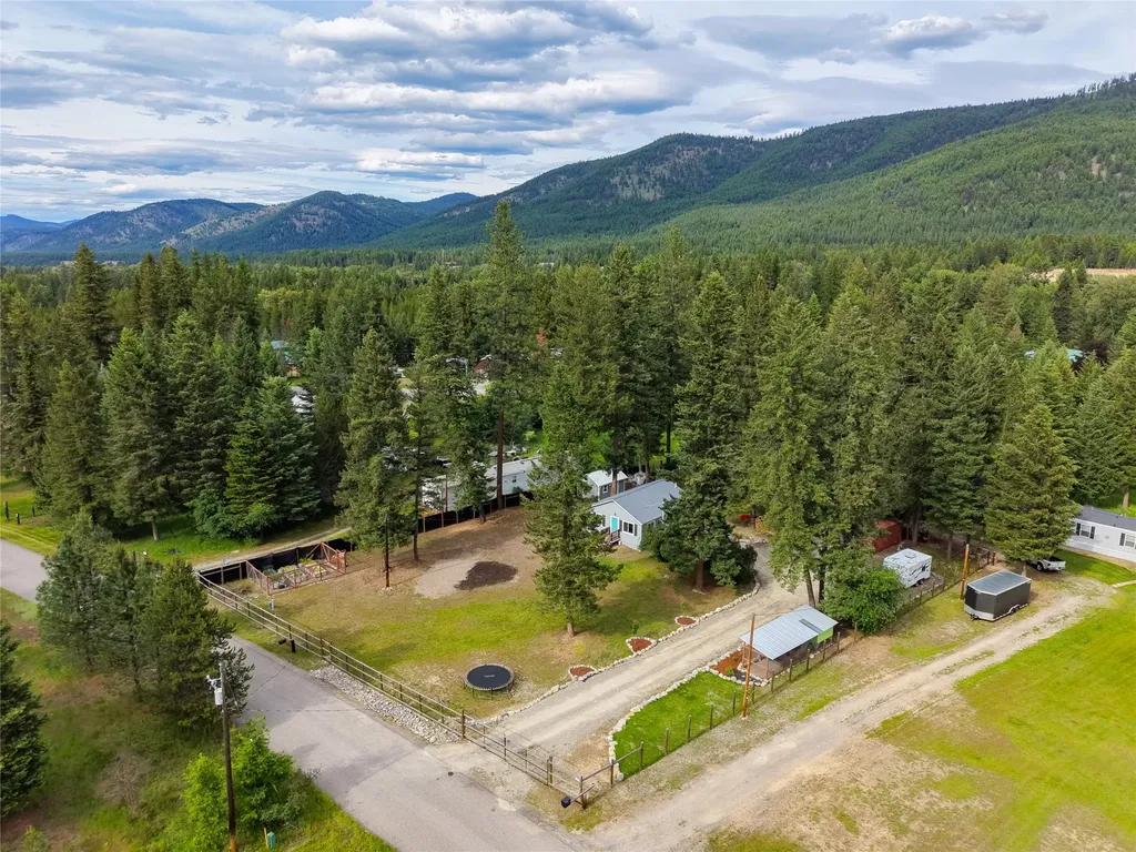 211 Autumn Road Libby MT 59923