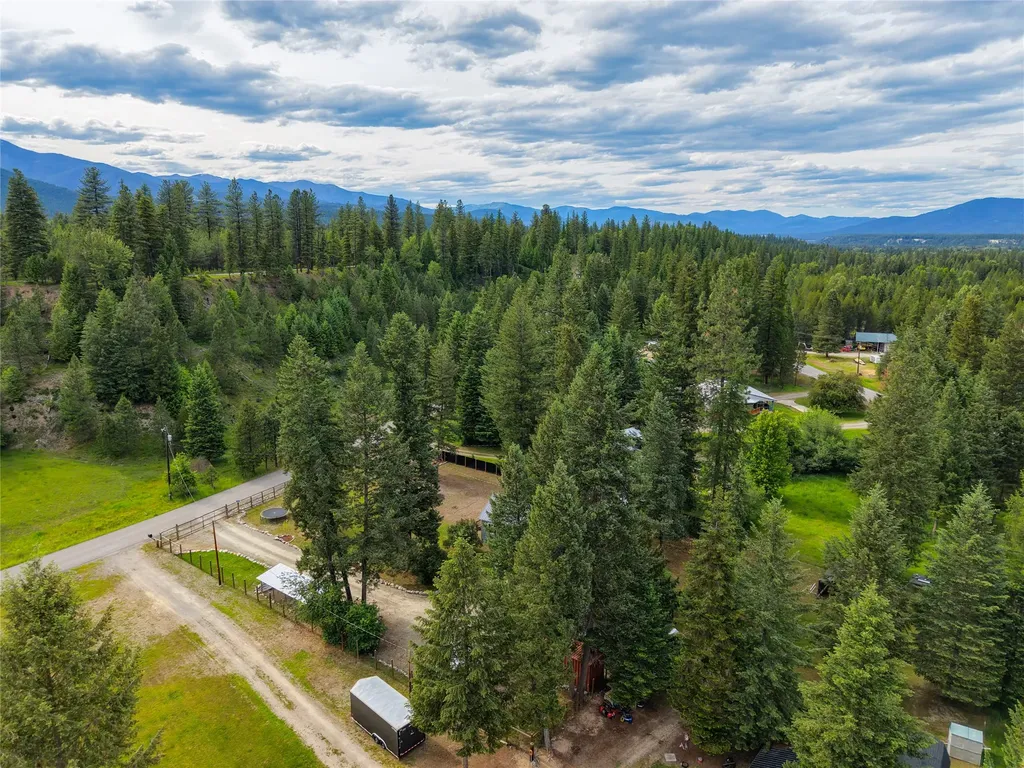 211 Autumn Road Libby MT 59923