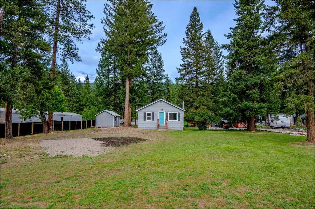 211 Autumn Road Libby MT 59923