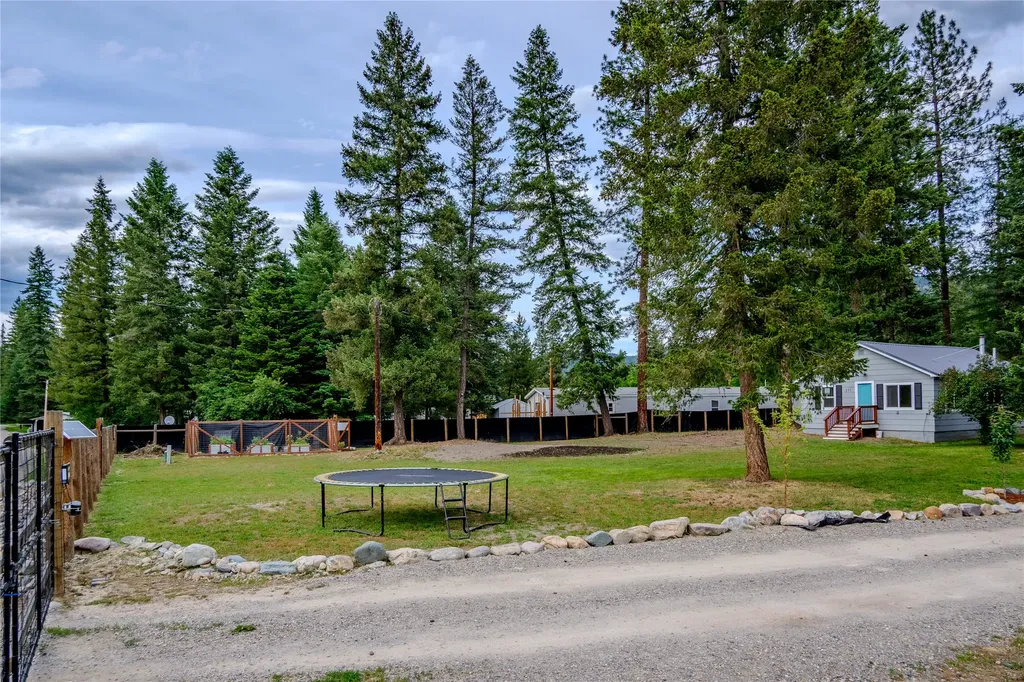 211 Autumn Road Libby MT 59923