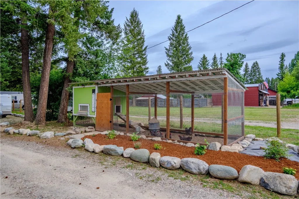 211 Autumn Road Libby MT 59923