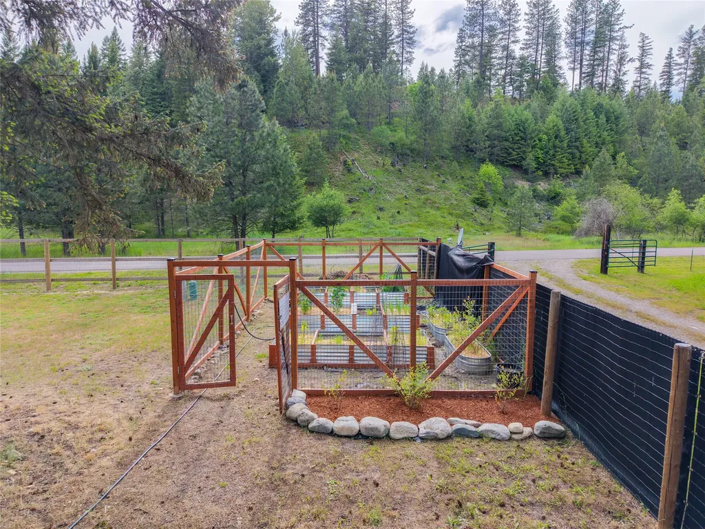 211 Autumn Road Libby MT 59923
