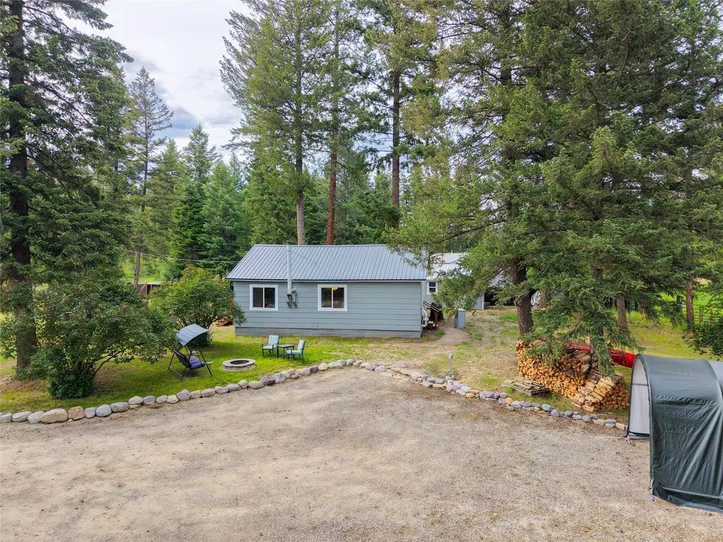 211 Autumn Road Libby MT 59923