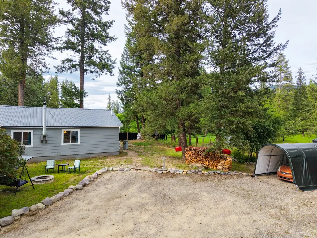 211 Autumn Road Libby MT 59923