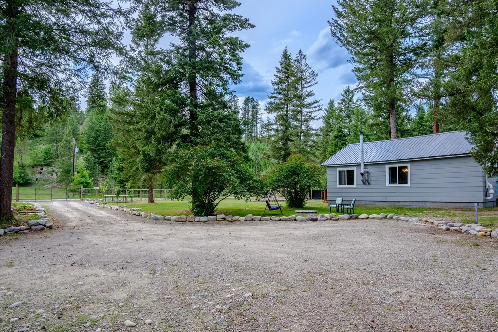 211 Autumn Road Libby MT 59923
