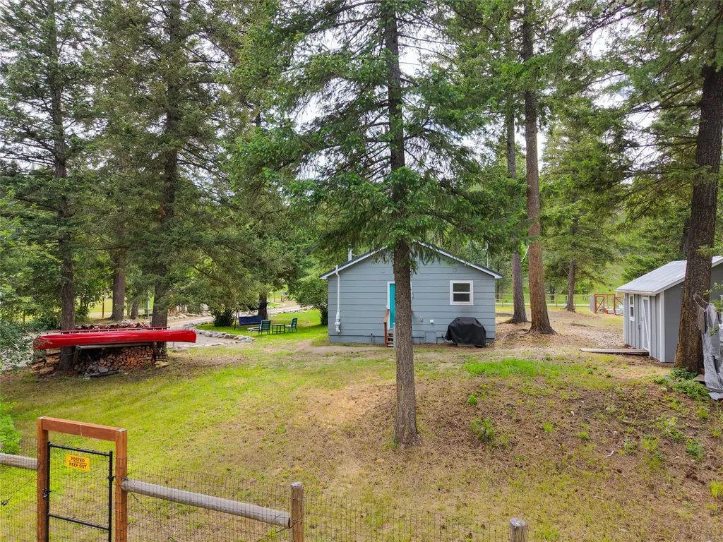 211 Autumn Road Libby MT 59923