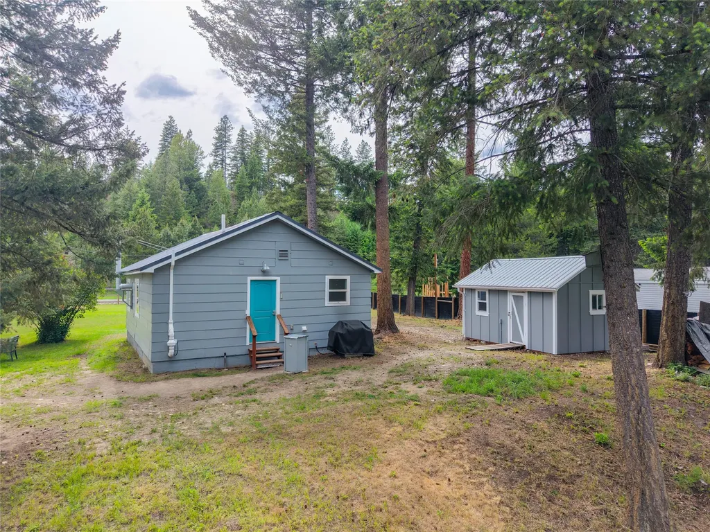 211 Autumn Road Libby MT 59923