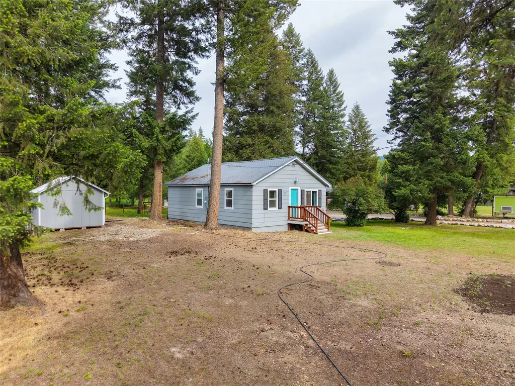 211 Autumn Road Libby MT 59923