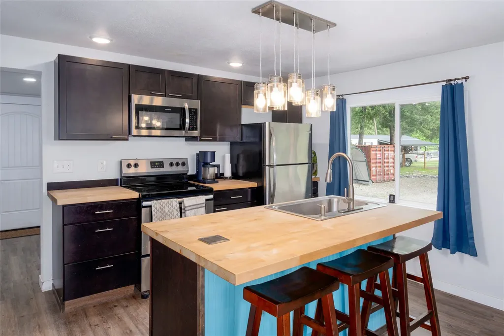 211 Autumn Road Libby MT 59923