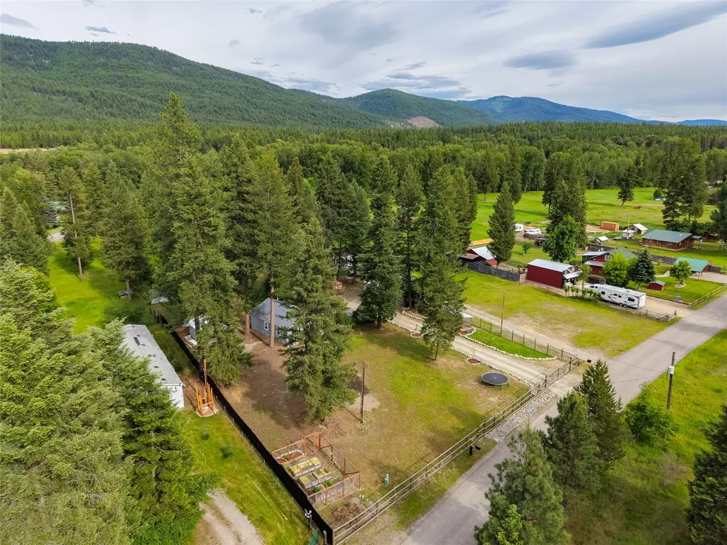 211 Autumn Road Libby MT 59923