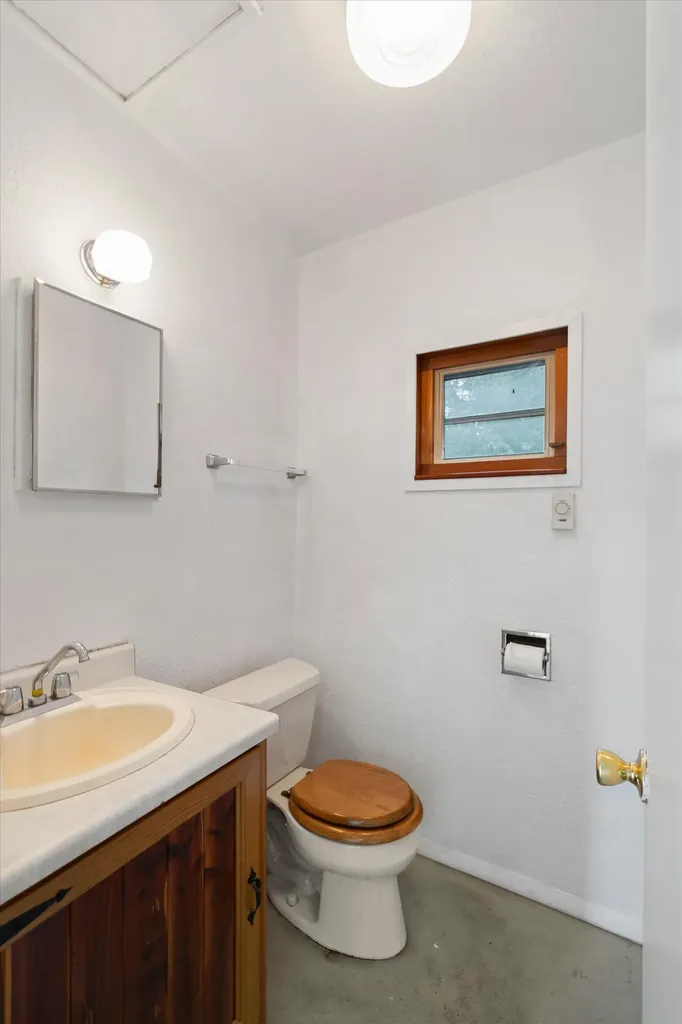 209 E Mineral Avenue Troy MT 59935
