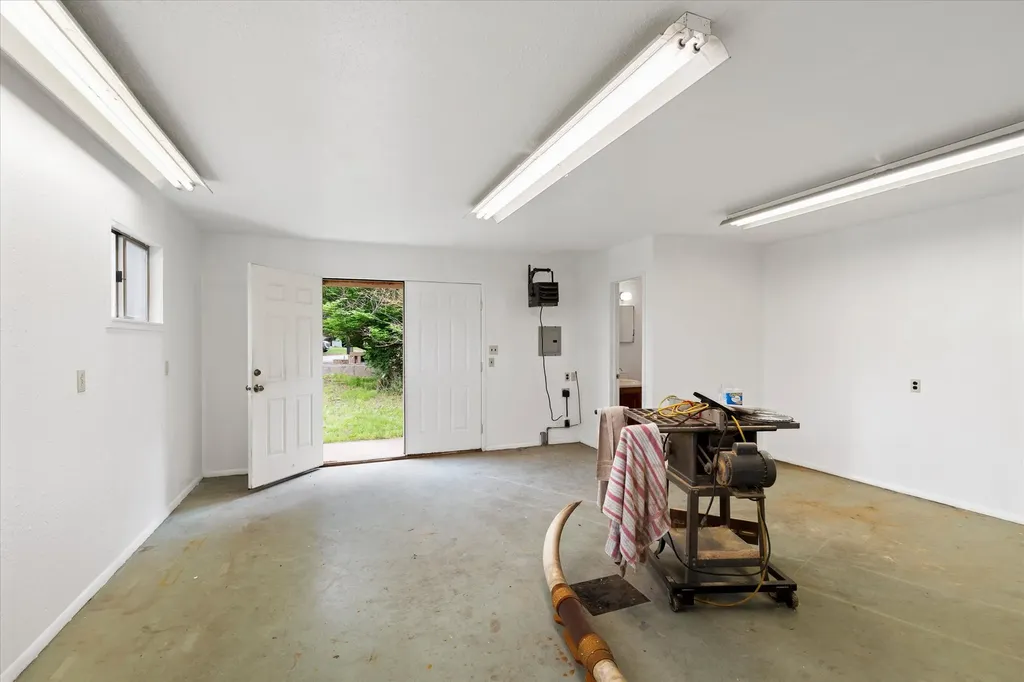 209 E Mineral Avenue Troy MT 59935