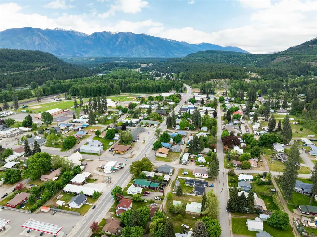 209 E Mineral Avenue Troy MT 59935