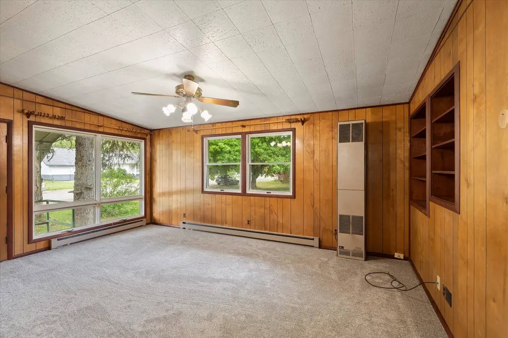 209 E Mineral Avenue Troy MT 59935
