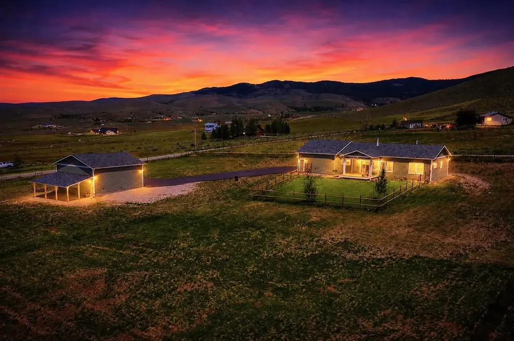 975 Corvallis Hills Drive Corvallis MT 59828