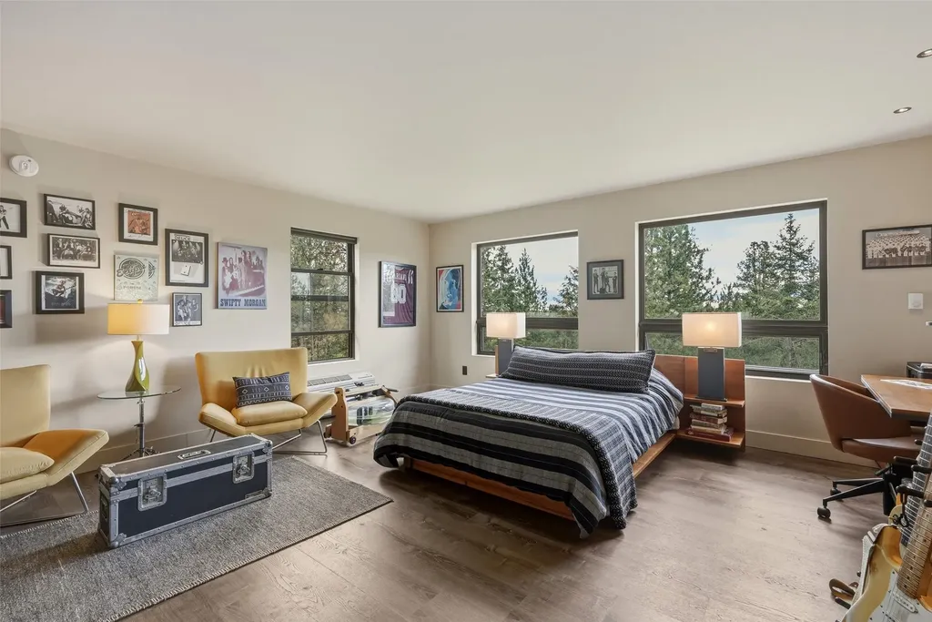 1136 Big Flat Road Missoula MT 59804