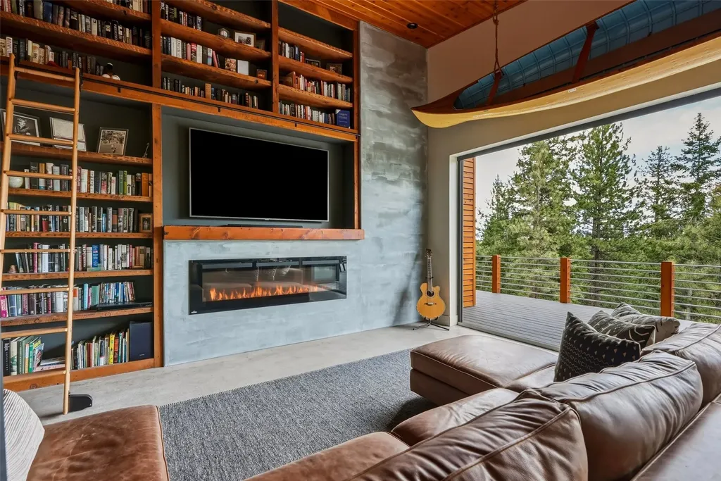 1136 Big Flat Road Missoula MT 59804
