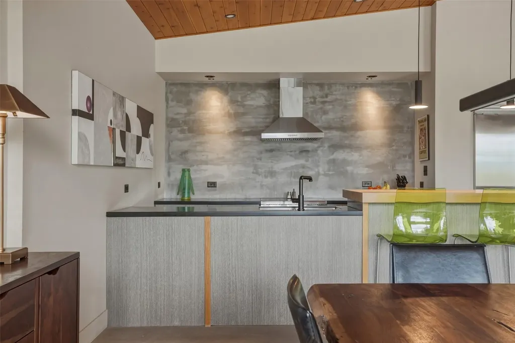 1136 Big Flat Road Missoula MT 59804