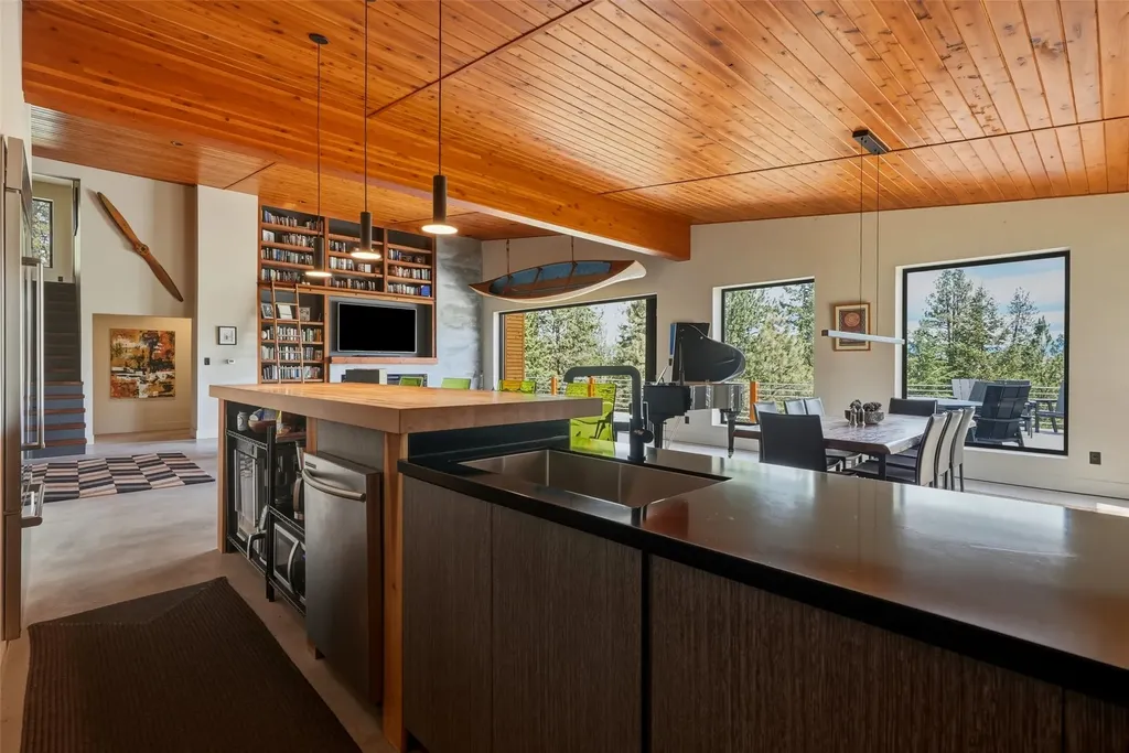 1136 Big Flat Road Missoula MT 59804