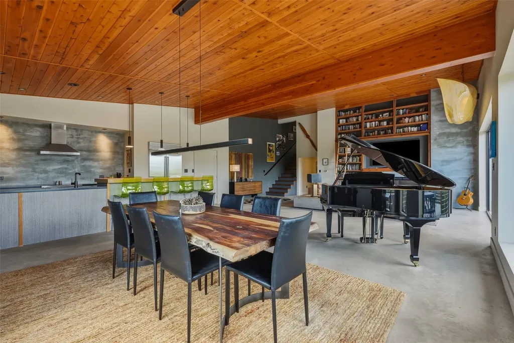 1136 Big Flat Road Missoula MT 59804