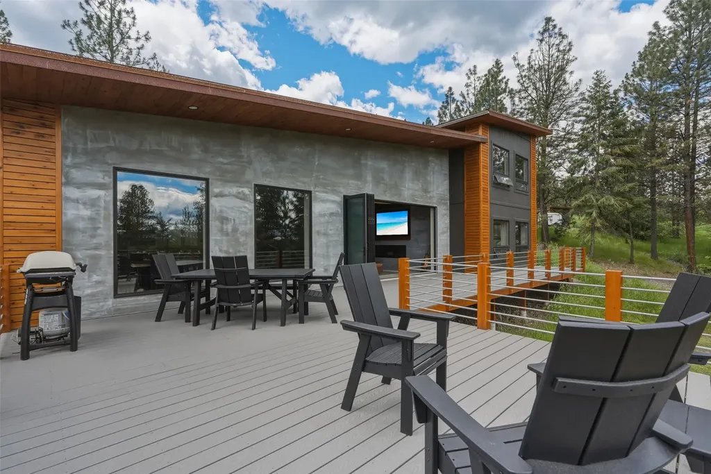 1136 Big Flat Road Missoula MT 59804