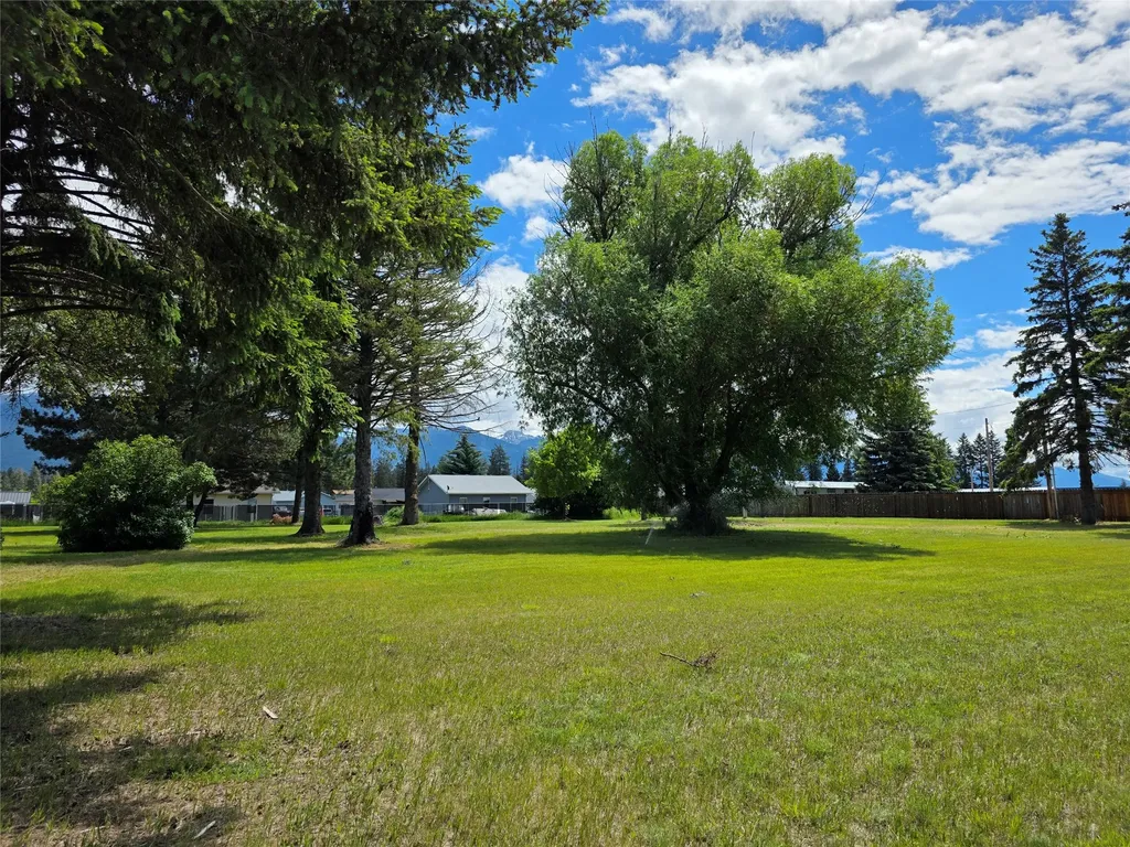 41946 Old Us Highway 93 Pablo MT 59855