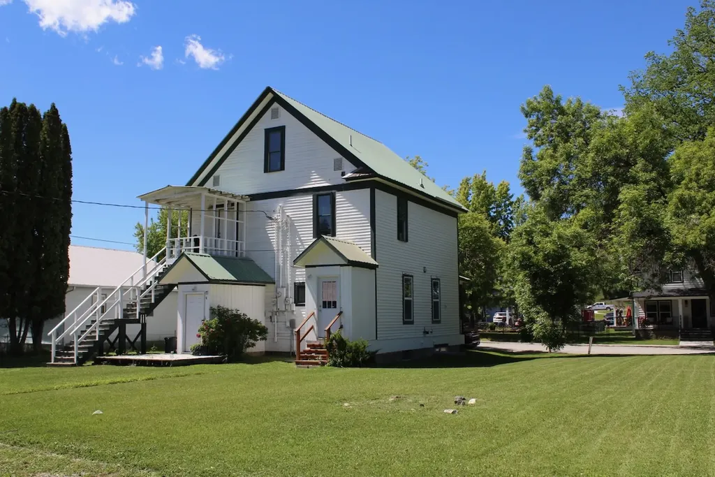 506 1st Avenue E Eureka MT 59917