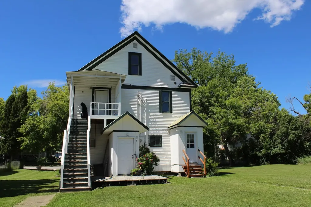 506 1st Avenue E Eureka MT 59917